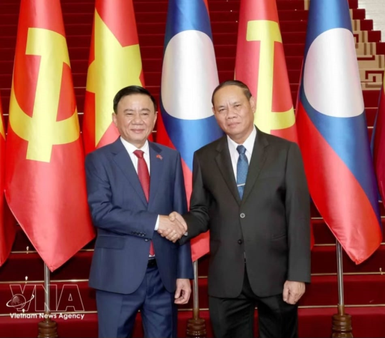 Official welcome ceremony held for senior Vietnamese Party official in Vientiane